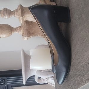 Naturalizer women's Carmen pumps